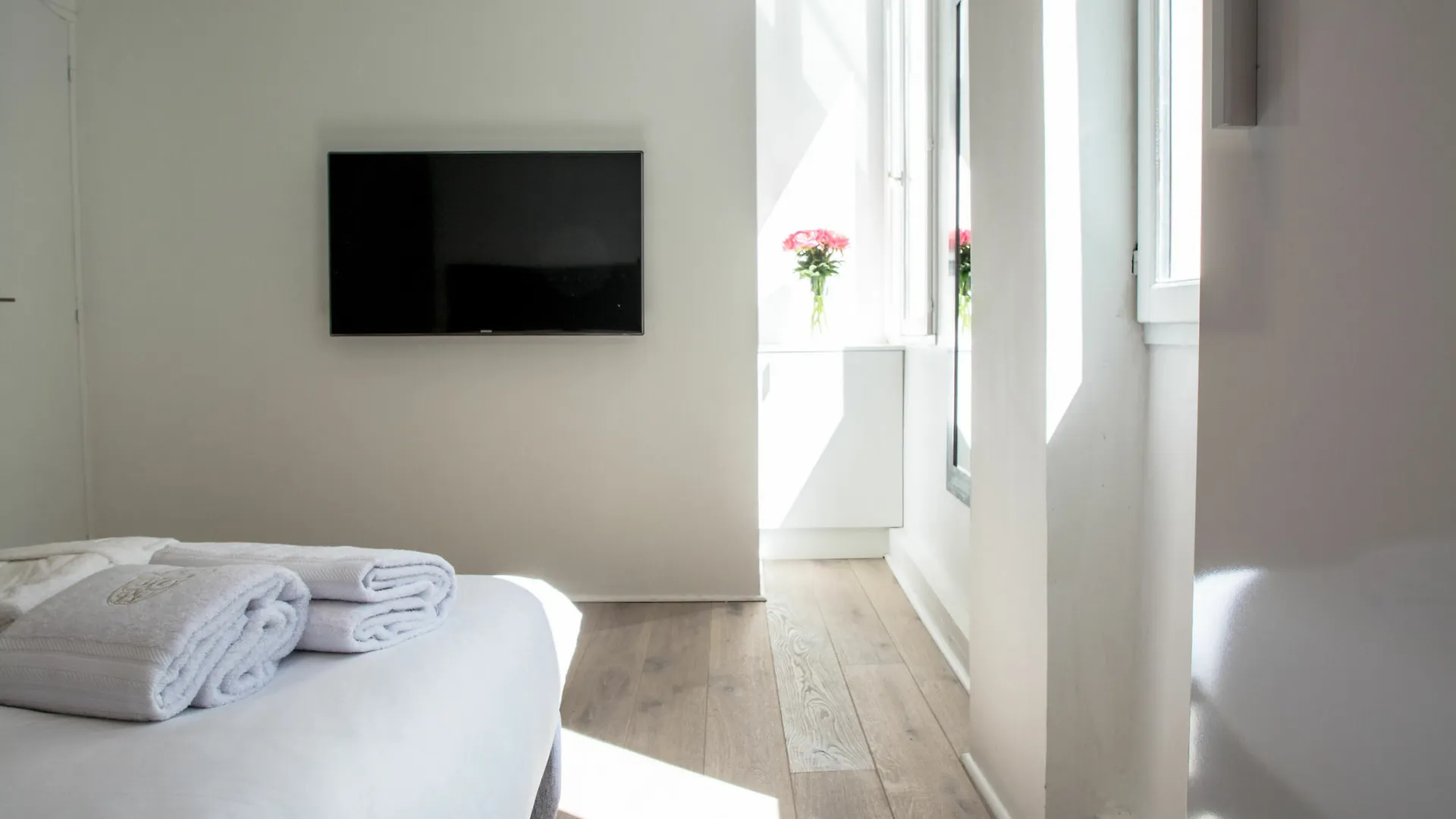 Luxury In - Republique Paris